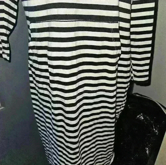 Womans Striped Dress With Hoodie - Picture 5 of 14